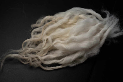 Silvernose Wool Locks (1 oz)